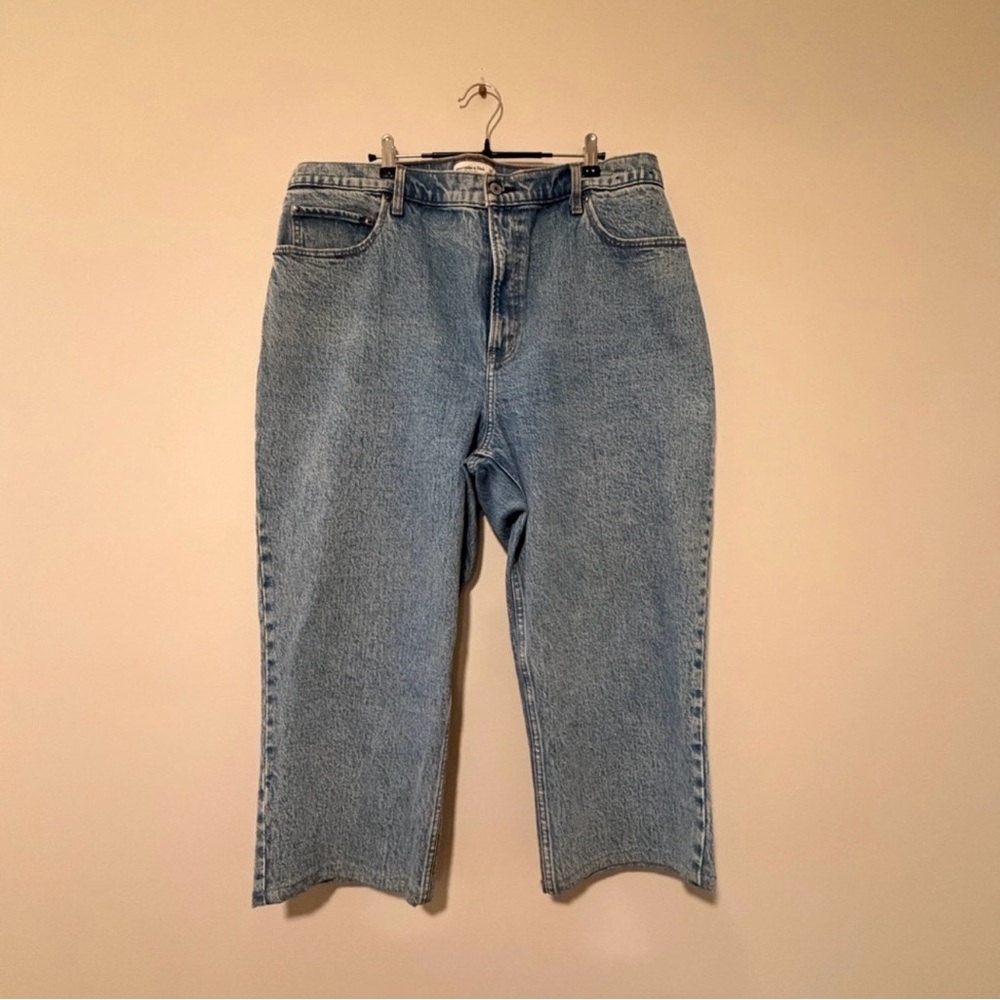 Abercrombie Curve Love Ultra High Rise Jeans